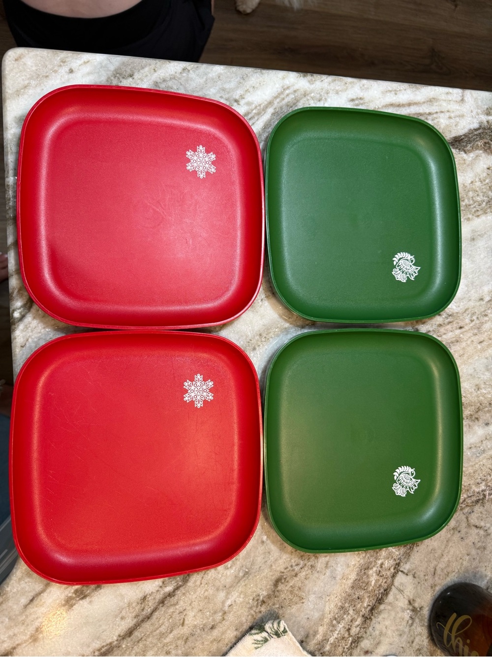 Set 4 Vtg Tupperware Square Plates 8" Red Green Christmas Snack Snowflakes Doves
